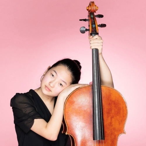 Eena Yoon Headshot