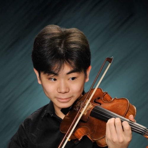 Kento Hong Photo jpg